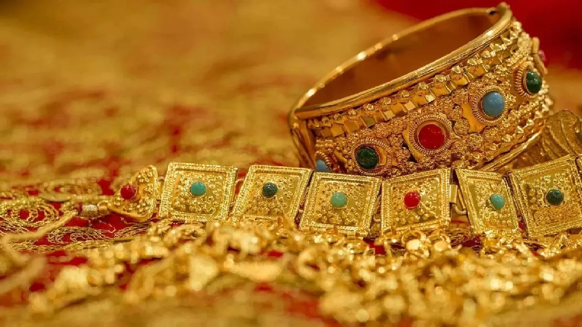 Bhopal Gold Silver Price: नए साल 2025 में सोने-चांदी की कीमतों में उतार-चढ़ाव, जानें आज के ताजे रेट