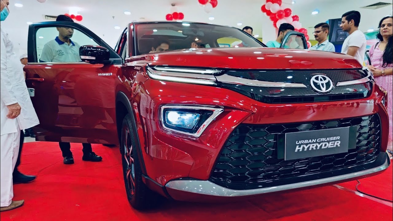 Creta पर पहाड़ बनकर टूटेगी Toyota की मॉडर्न लुक कार, क्वालिटी फीचर्स के साथ दमदार इंजन, देखे कीमत
